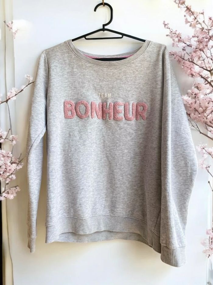 🎀Pull Gris "Team bonheur " Brodé Rose Taille M cache cache 🎀