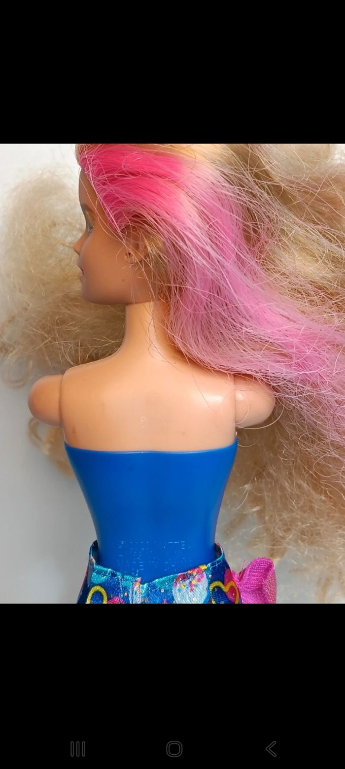 Poupée mattel barbie Color Reveal série 7 fête bleu et ballon gtl82
Poupée et ensemble compris - photo numéro 5