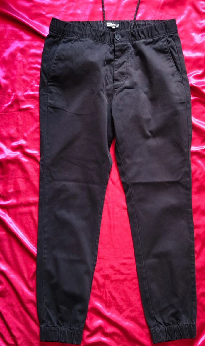 Pantalon cargo noir Bizzbee