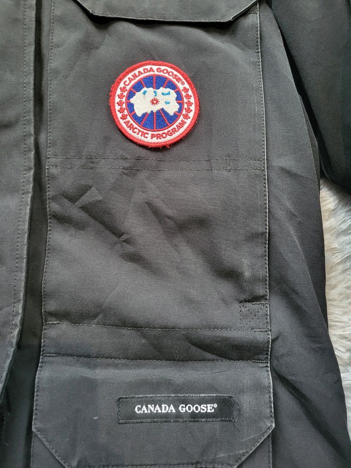 Canada Goose Expedition Parka – Modèle iconique 4565L – Femme – Taille M – Noire - photo numéro 3