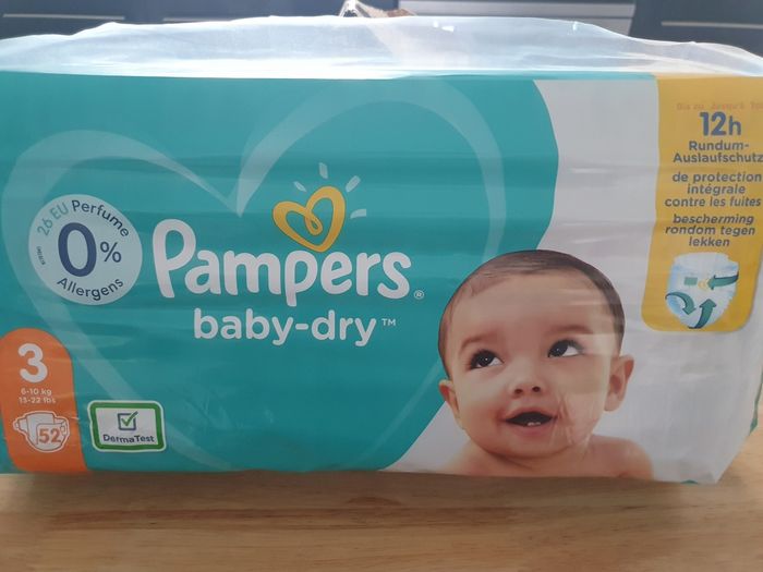 Couche pampers baby-dry