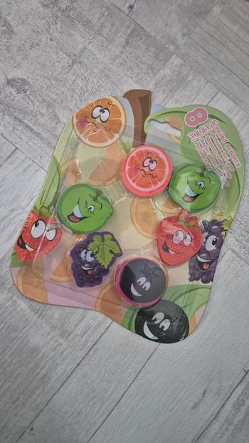 Lot de 6 Gommes fruits