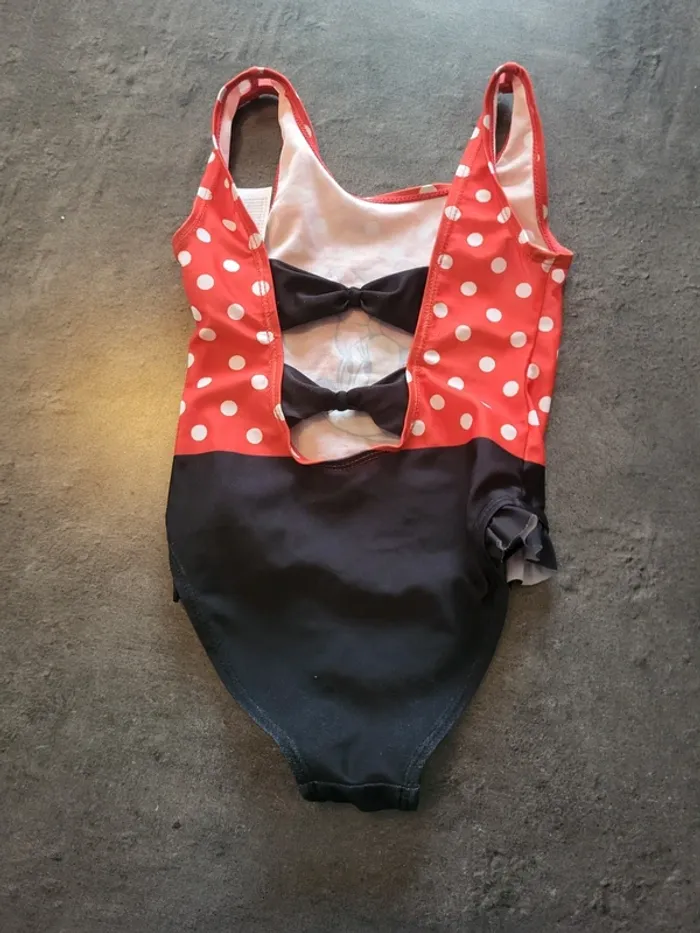 Maillot de bain minnie 4/5 ans - photo numéro 2
