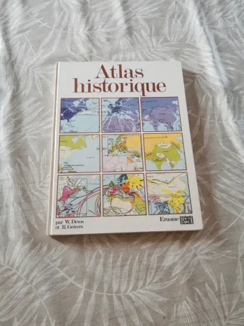 Livre atlas vintage