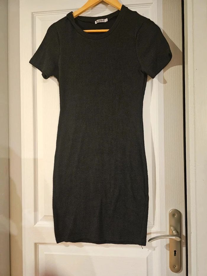 Petite robe noire Cintrée