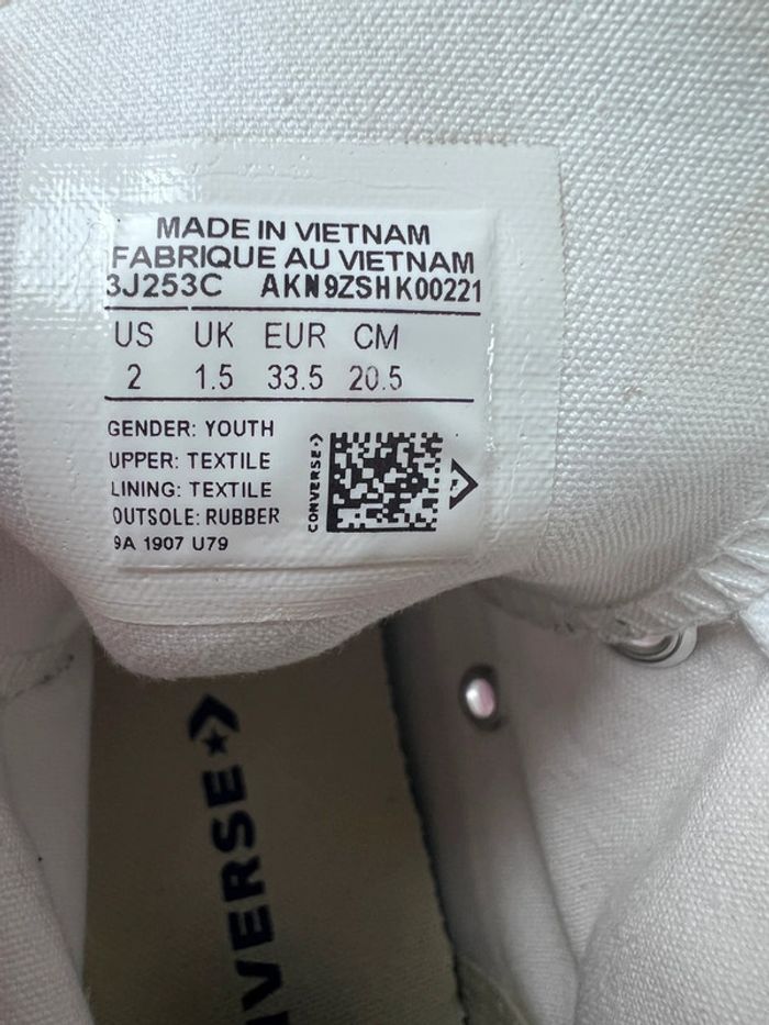 Converse Chuck Taylor Blanche Montantes – Pointure 33,5 - photo numéro 11