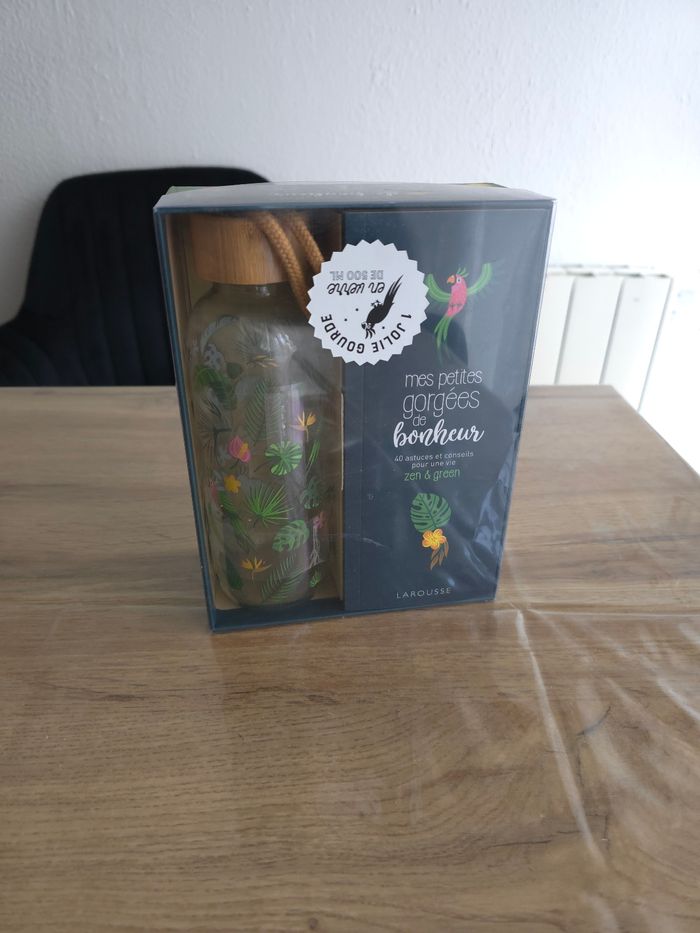 Coffret gourde en verre + livre de 40 conseils et astuces neuf idéal cadeau de Noël