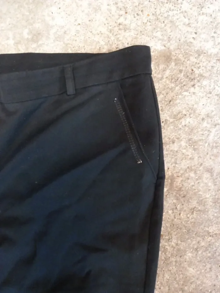 🩳pantalon noir à pince viscose T44 - photo numéro 3