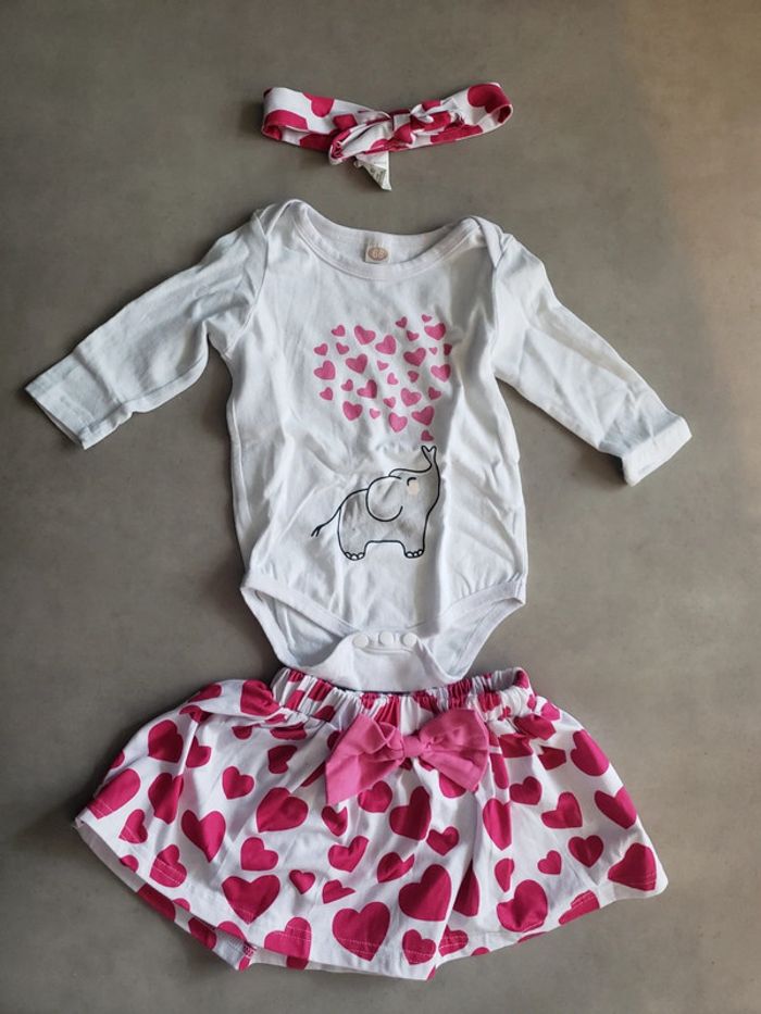 Ensemble body-jupe