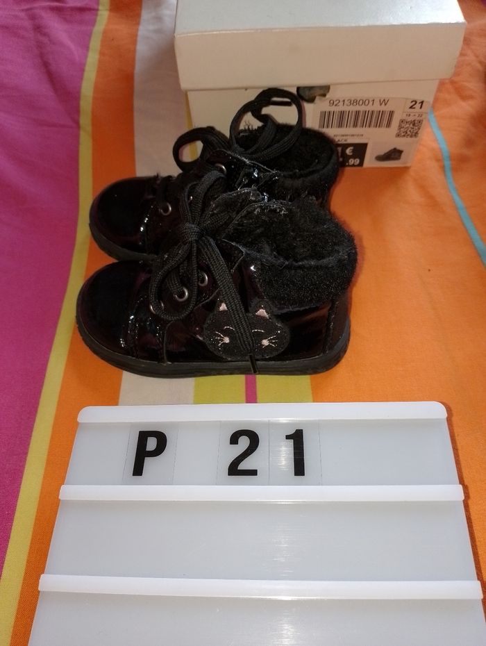 Petite bottines comme neuf
Pointure 21
Freemouss - photo numéro 8