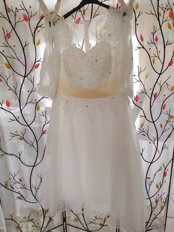 Robe courte mariée