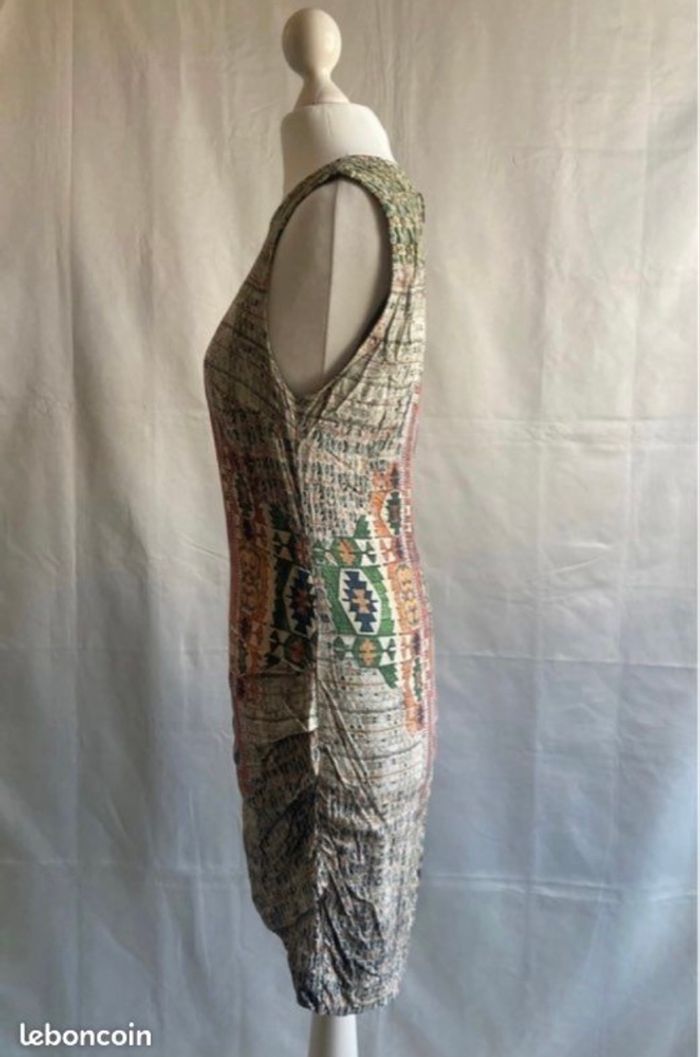 Robe motifs ethniques multicolores Démarquée taille 34 / XS - photo numéro 2