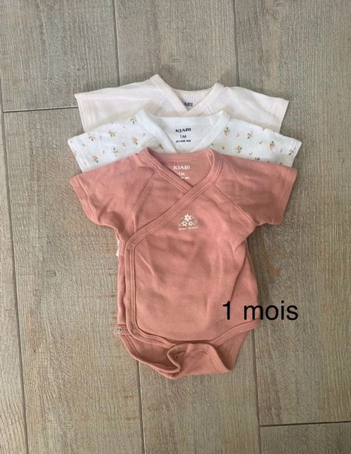 Lot de 3 bodies manches courtes - 1 mois