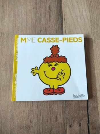 Livre : Mme casse-pieds