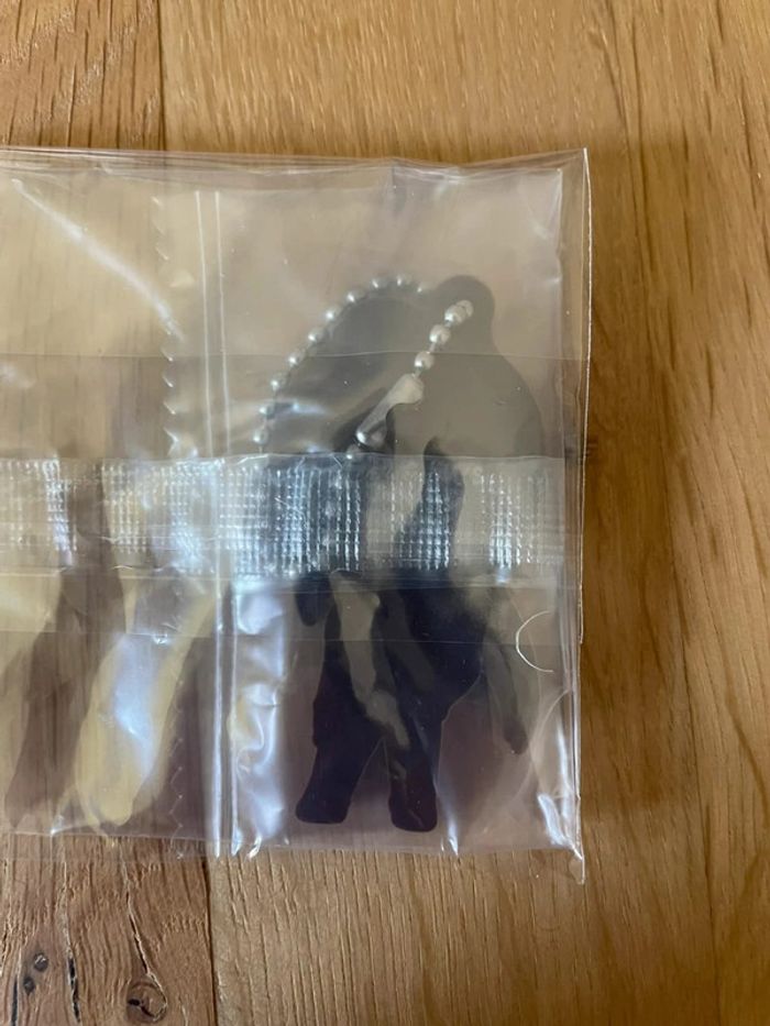 Kaiju No. 8 - Bandai - Porte-clés caoutchouc Mina Ashiro 6 cm - photo numéro 2