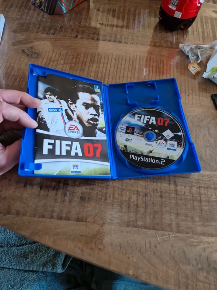Fifa 7 ps2 - photo numéro 2