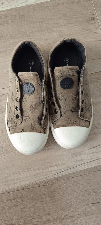 Chaussures toile a enfiler