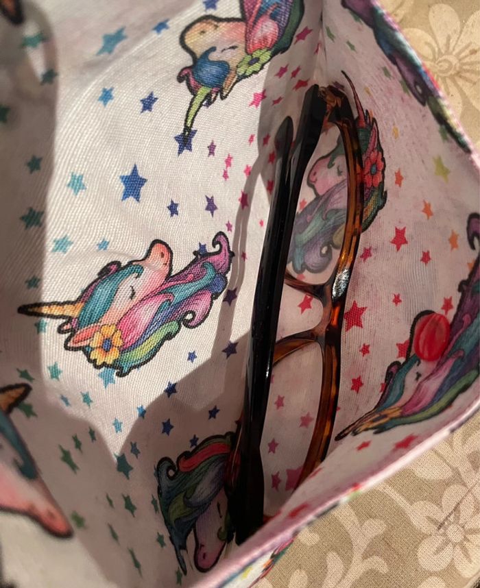 Bel étui à lunette solide ou pochette pour petits articles tissu licorne neuve - photo numéro 8