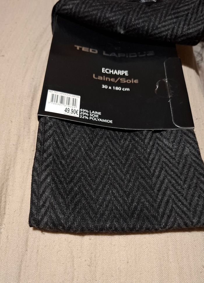 Écharpe pour homme 🚹 - photo numéro 3