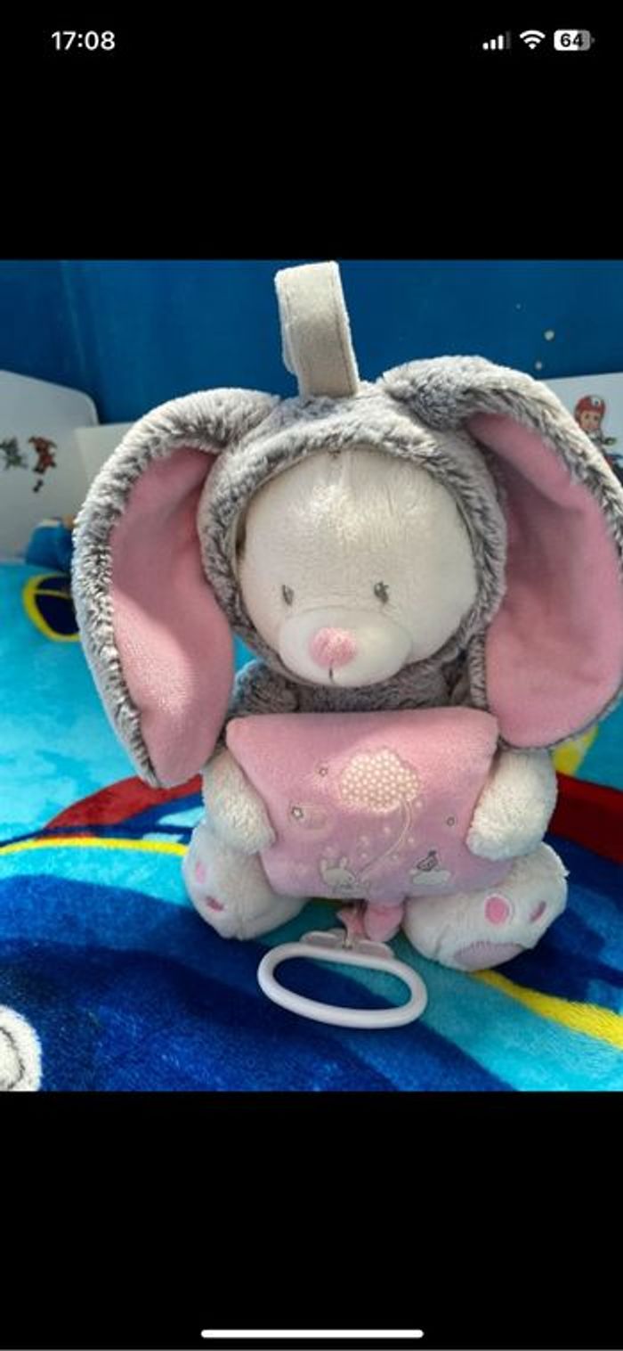 Doudou musical bébé