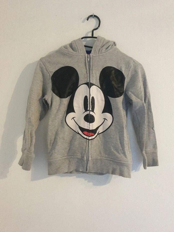 Sweat mickey
