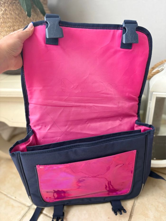 Cartable Cybel licorne - bleu marine/rose - en très bon état - photo numéro 7