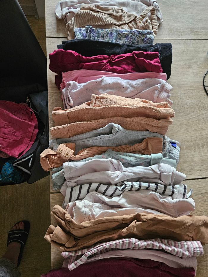 Lot de vêtements bébé fille 6mois - photo numéro 8