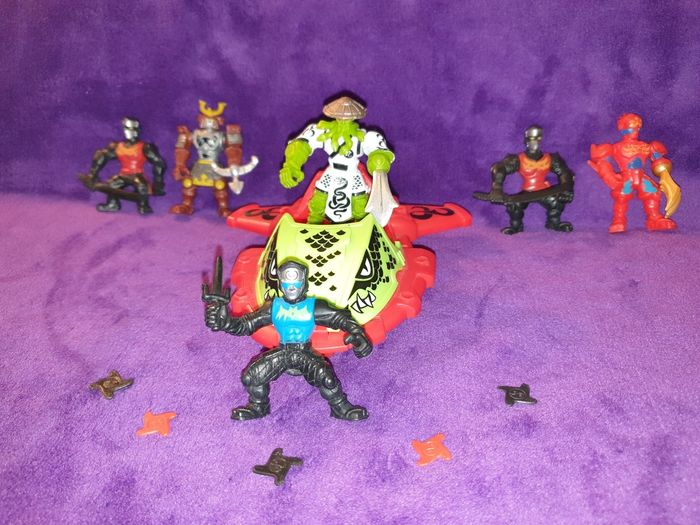 Lot de 7 ninjas + 2 offerts