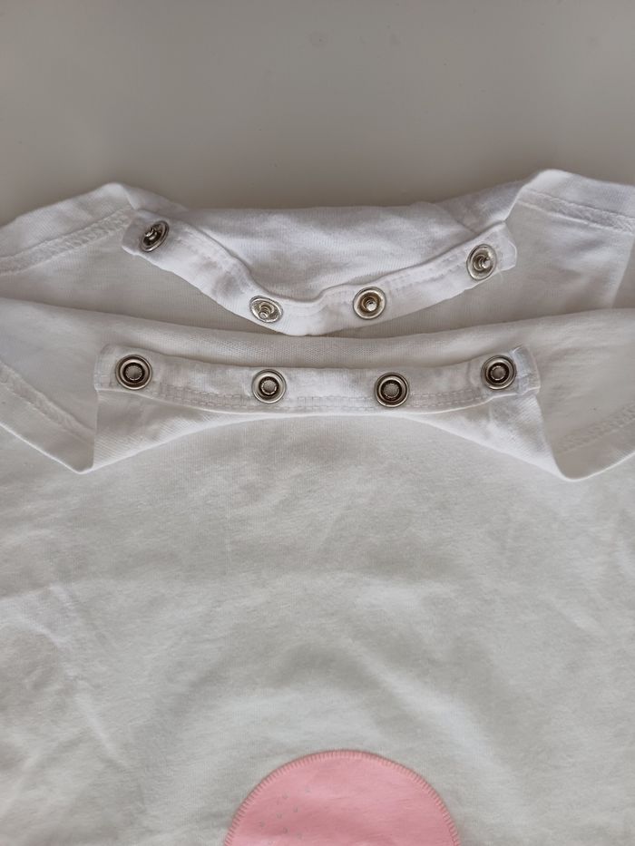 Combishort neuve taille 9 mois - photo numéro 5