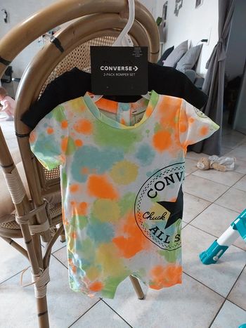 Lot combinaisons converse