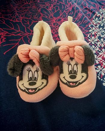 Chausson Minnie 9/12 mois 