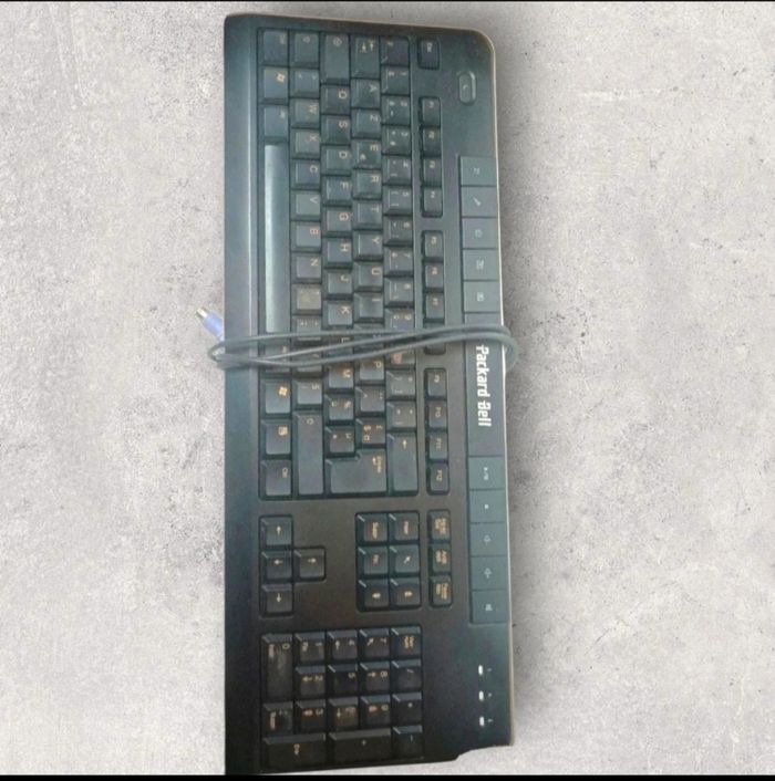 Clavier d'Ordinateur PC – Packard Bell azerty (Connecteur PS/2)