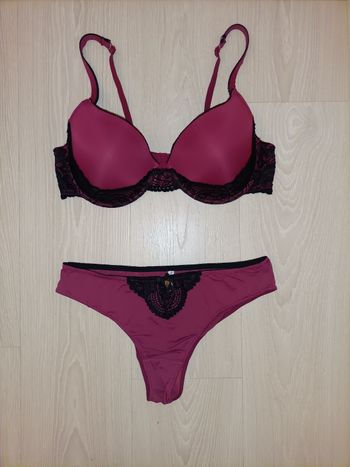 Soutien gorge rouge dentelles