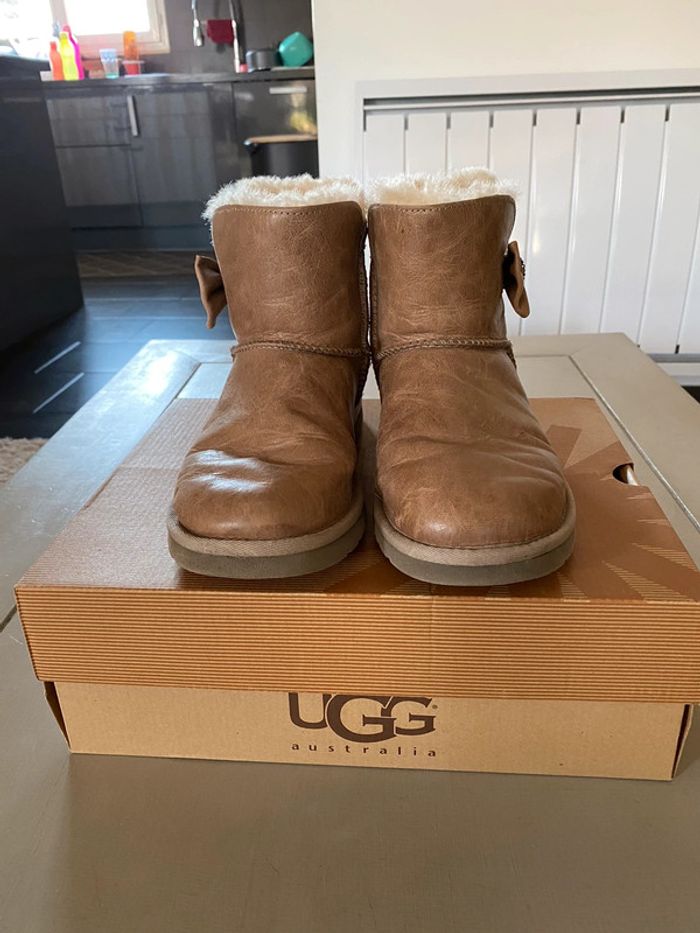 Mini UGG Swarovski taille 37 - photo numéro 5