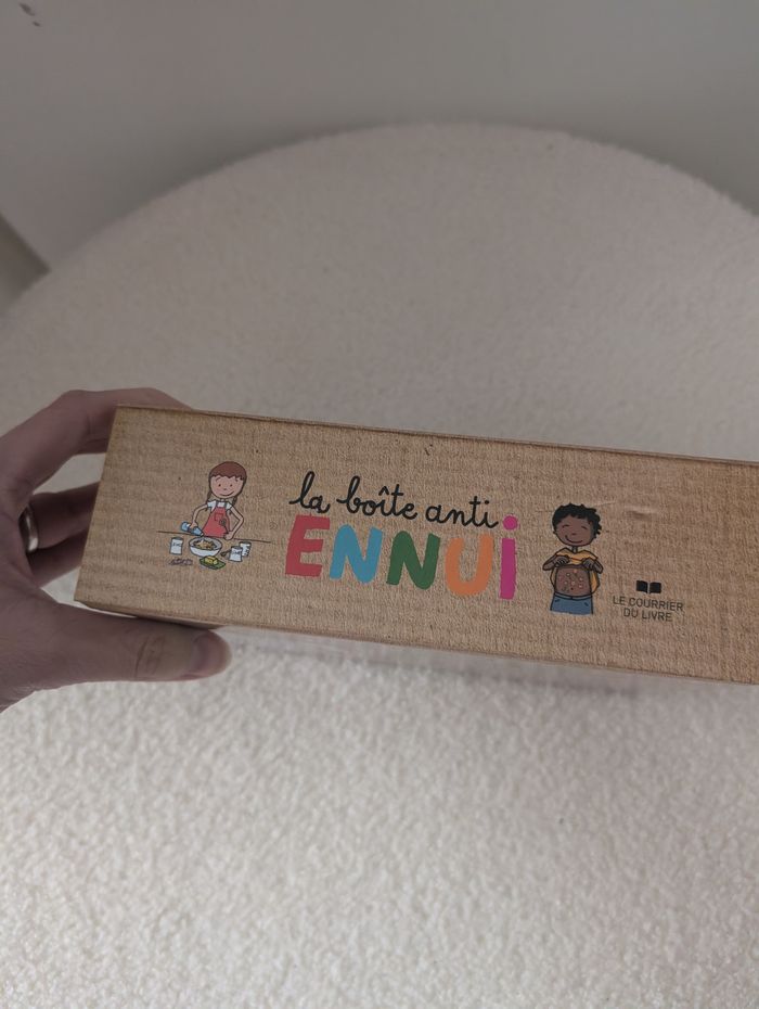 La boîte anti ennui Enfants NEUF - photo numéro 2