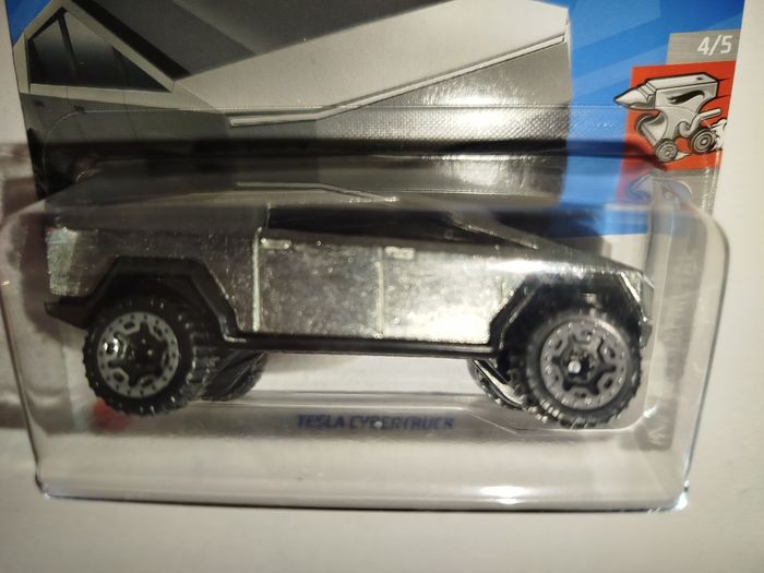 Hot Wheels Tesla Cybertruck 2024 - photo numéro 3