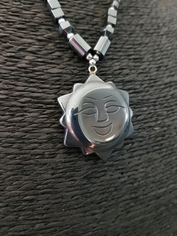 Collier soleil - photo numéro 3