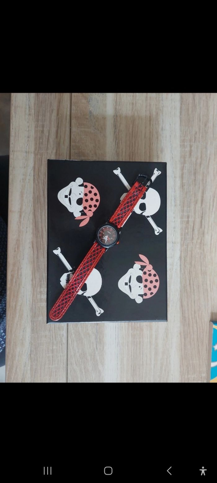 Montre à quartz shivas