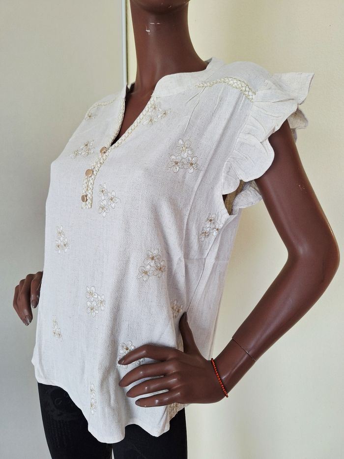T-shirt taille M/L marque In April 1986 - photo numéro 3