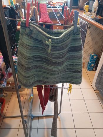 Petite jupe en laine zara