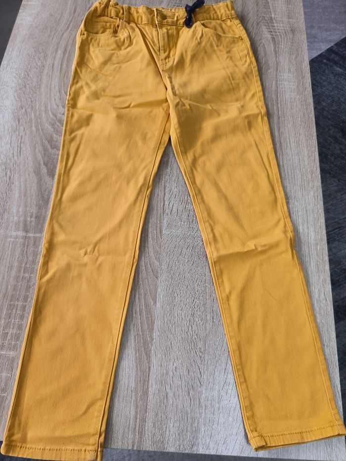 Jean fille taille 10 ans couleur jaune orangé marque in Extenso