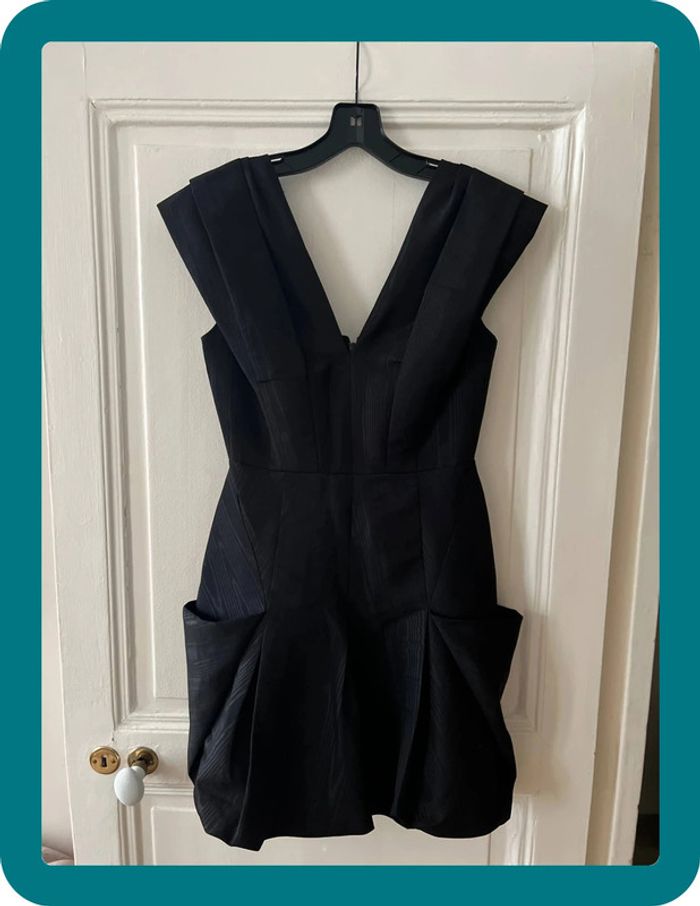 Robe moirée architecturée noire taille 34/36 - BCBGmaxazria - photo numéro 6