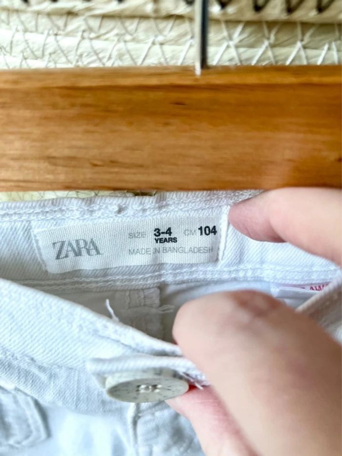 Short blanc - Zara - 4 ans - photo numéro 3