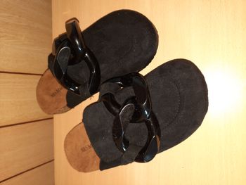 Chaussons noirs pointure 38