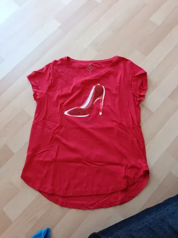 Tee-shirt manches courtes rouge