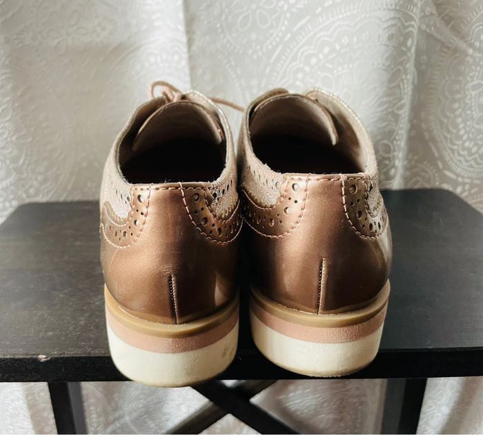 Derbies / chaussures taille 37 - photo numéro 3