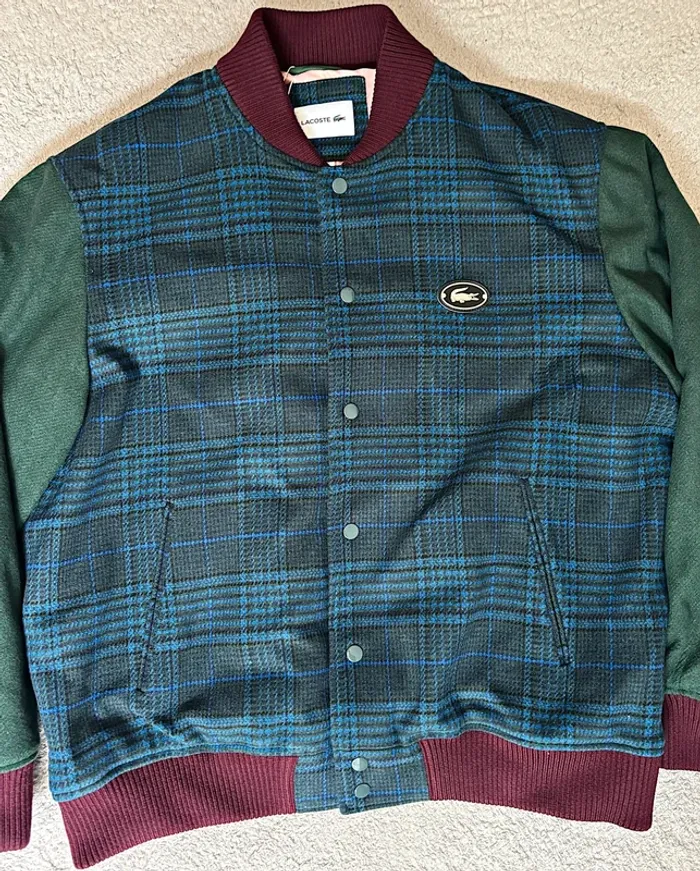 Blouson Lacoste Neuf - photo numéro 2