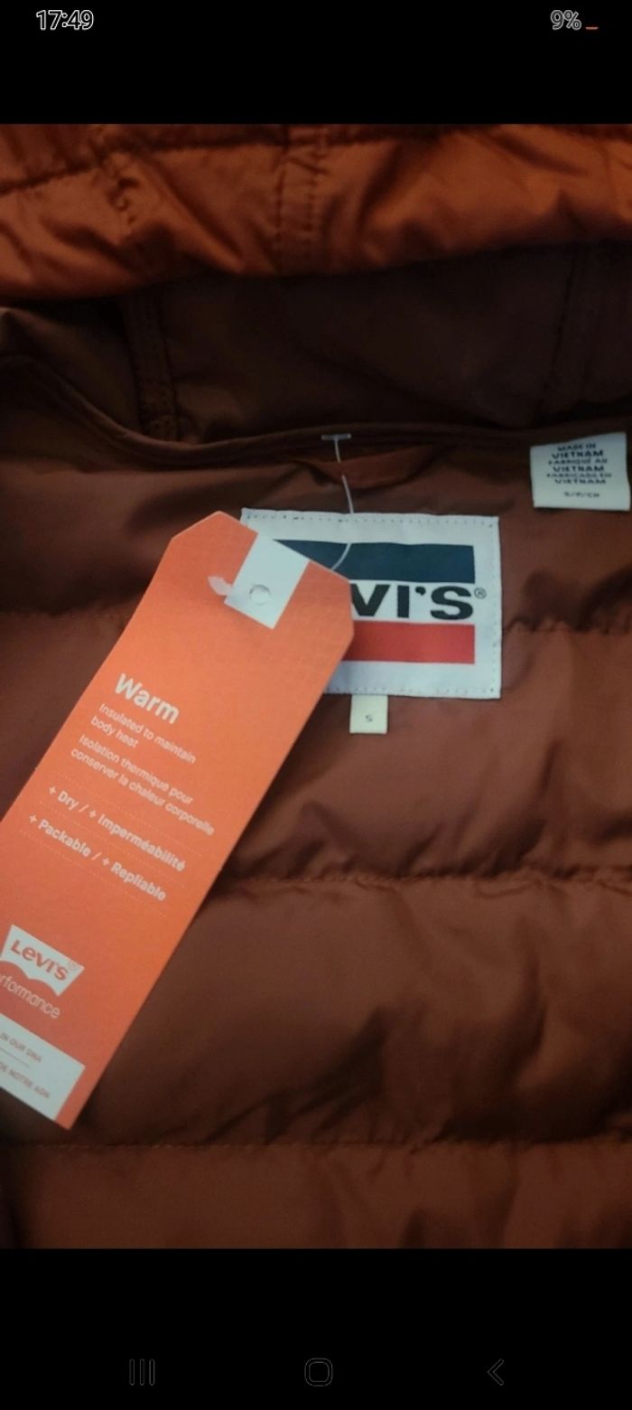 Doudoune levis neuve avec étiquette mixte taille S Couleur rouille - photo numéro 2