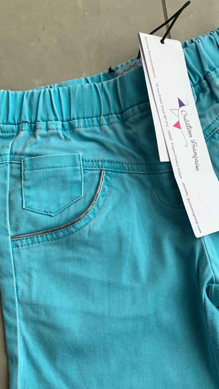 Pantalon turquoise 8ans Alphabet neuf - photo numéro 3