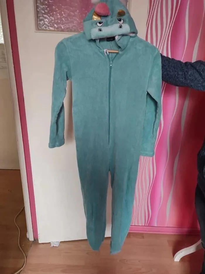 Enfant 134- combi Pyjama 12 ans